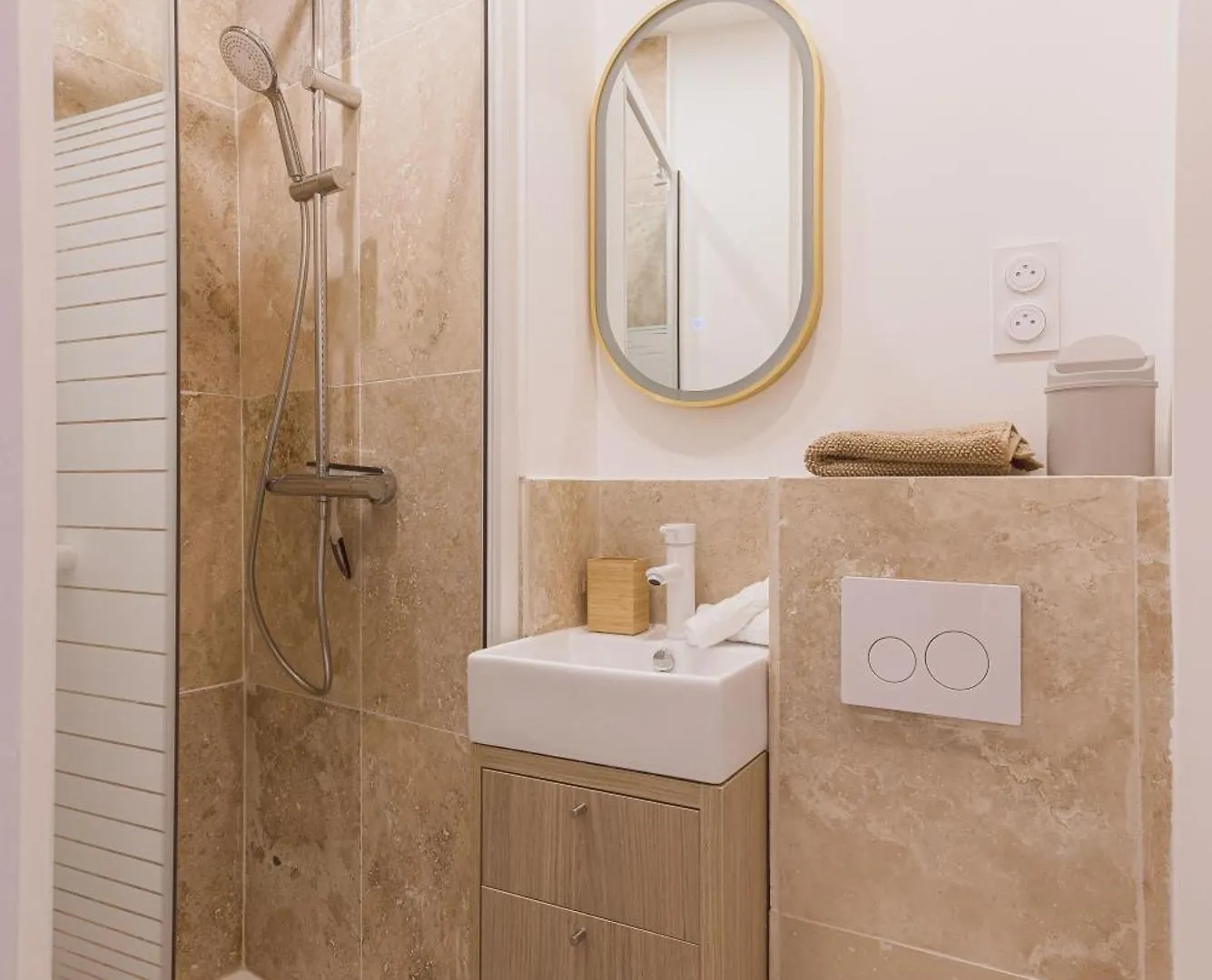 Apartment Beausejour 26 - Charmant Duplex, Neuf, Clim, Palais&Plage Cannes France